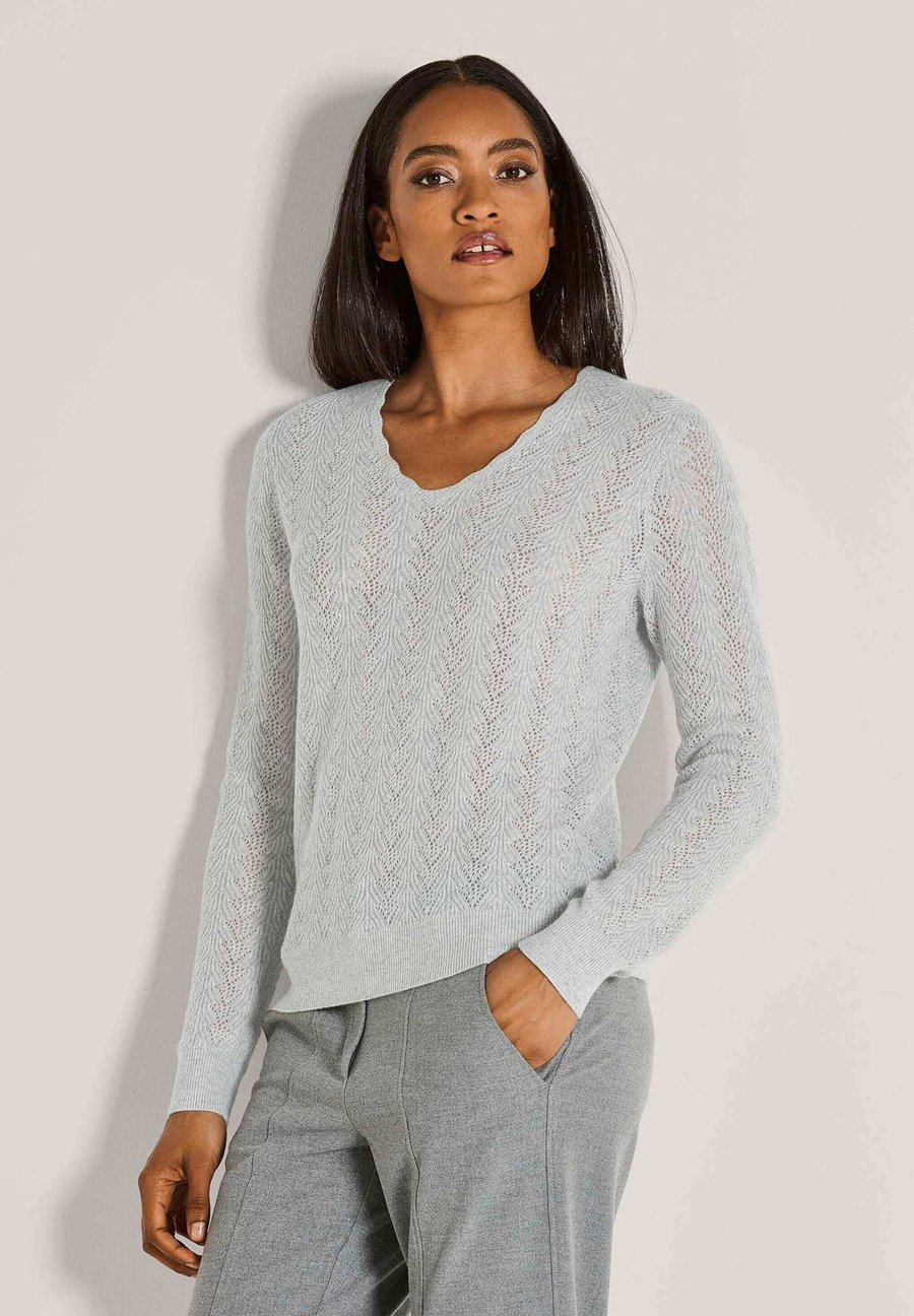 Джемпер MADELEINE Jumper, Silver Grey Wool White Melange/Silver-Coloured
Джемпер MADELEINE Jumper, Silver Grey Wool White Melange/Silver-Coloured