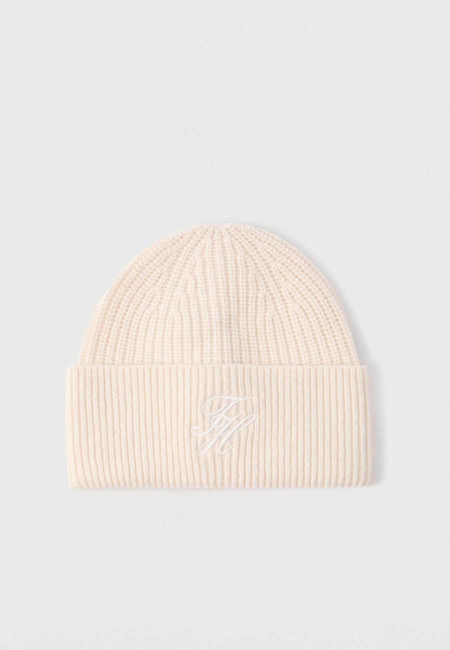 Шапка Tommy Hilfiger SCRIPT BEANIE, Soft Cream/Off-White
Шапка Tommy Hilfiger SCRIPT BEANIE, Soft Cream/Off-White