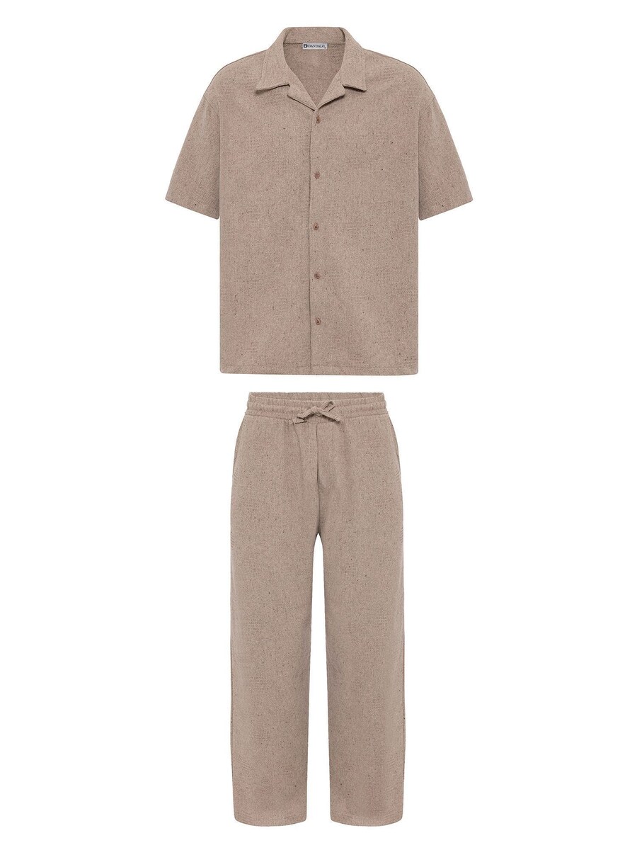 Спортивный костюм Dandalo John, светло-коричневый
Спортивный костюм Dandalo John, светло-коричневый