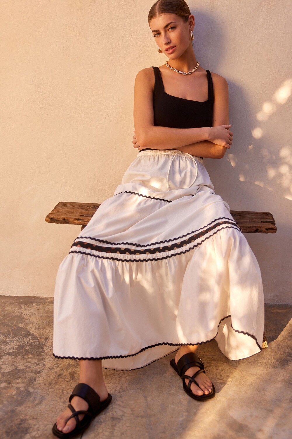 Юбка-Макси с узким зигзагообразным узором Next, белый
Юбка-Макси с узким зигзагообразным узором Next, белый