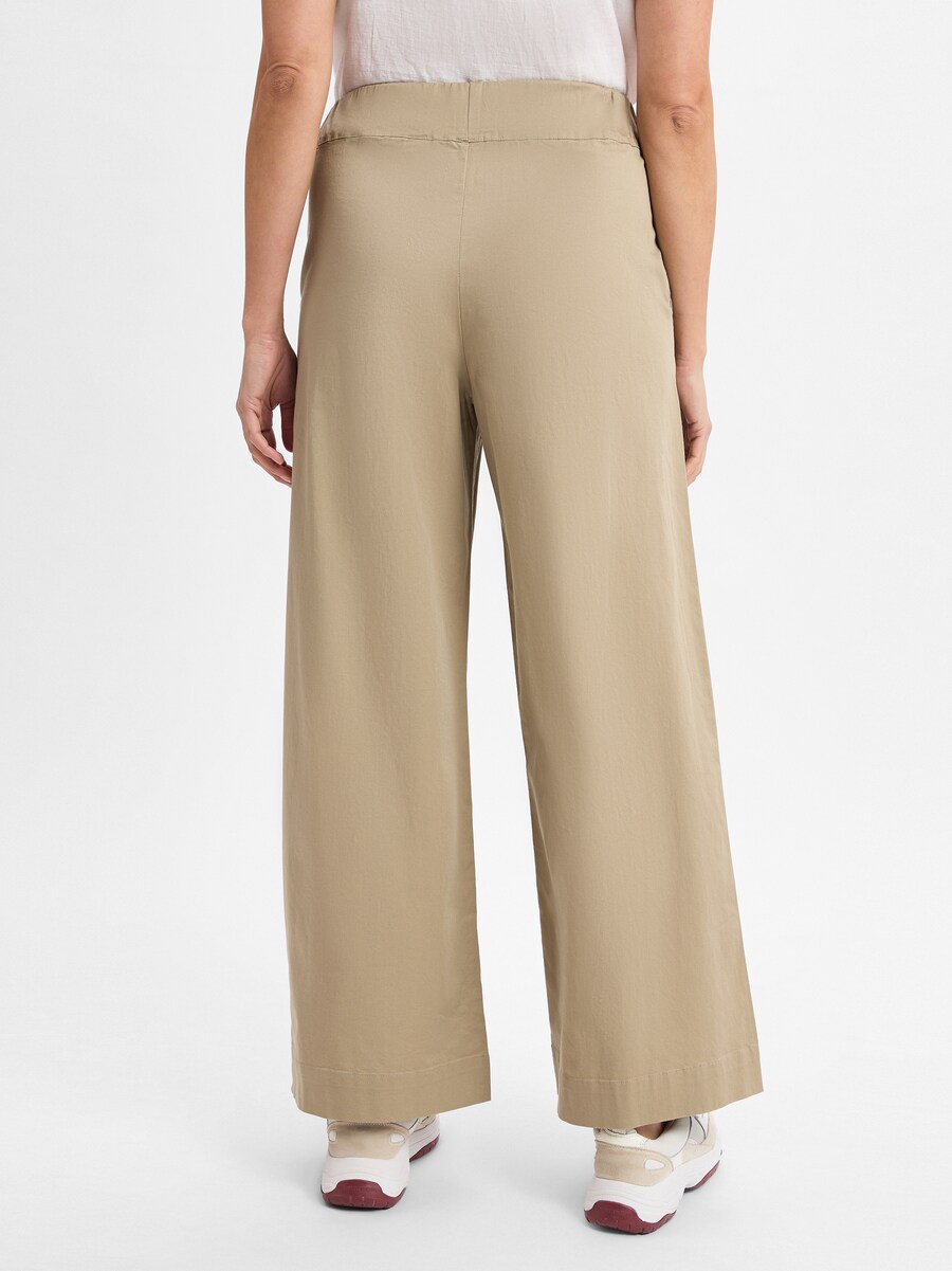 Брюки свободного кроя Marie Lund, Sand
Брюки свободного кроя Marie Lund, Sand