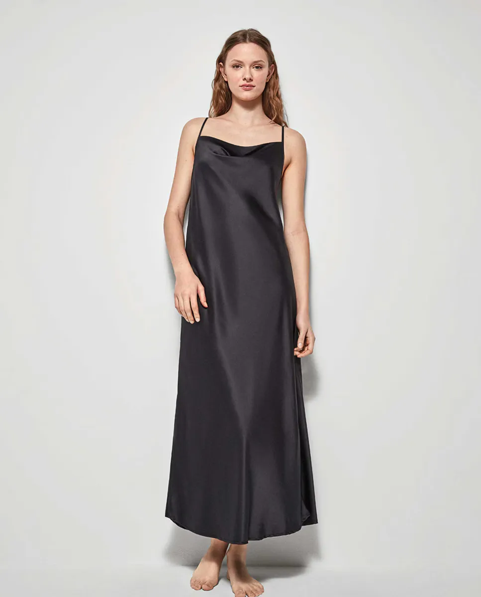 Длинная атласная ночная рубашка Gisela, черный
Длинная атласная ночная рубашка Gisela, черный