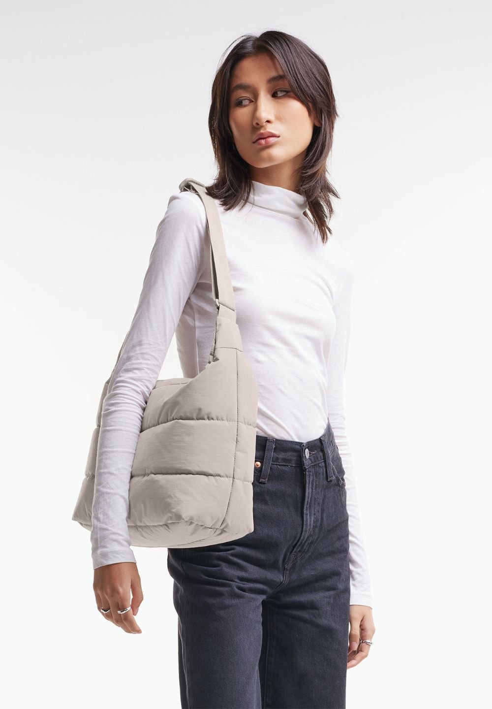 Сумка для компьютера PUFFER SQUARE BAG GOT BAG, бежевый
Сумка для компьютера PUFFER SQUARE BAG GOT BAG, бежевый