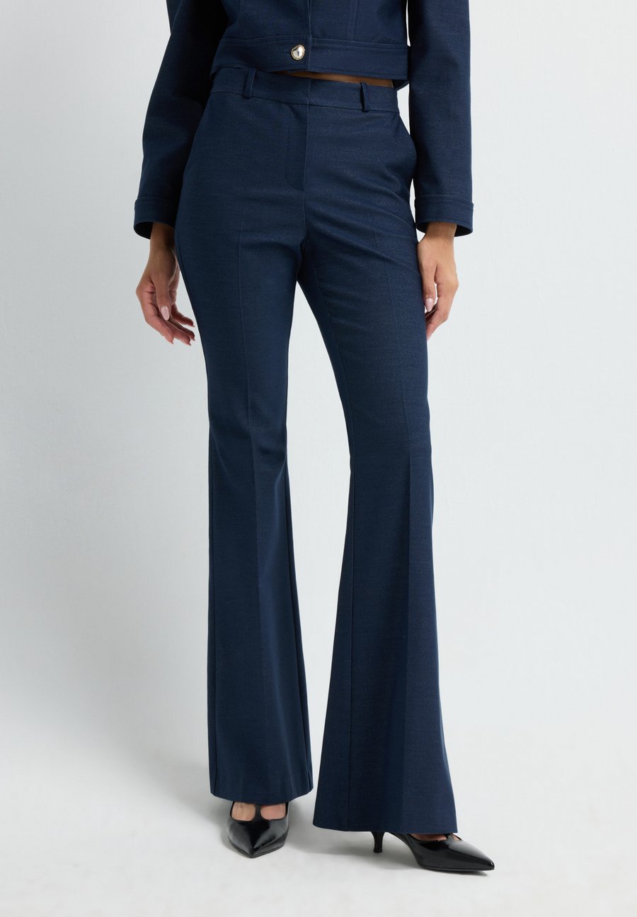 Брюки adL Trousers, Navy Blue/Dark Blue
Брюки adL Trousers, Navy Blue/Dark Blue