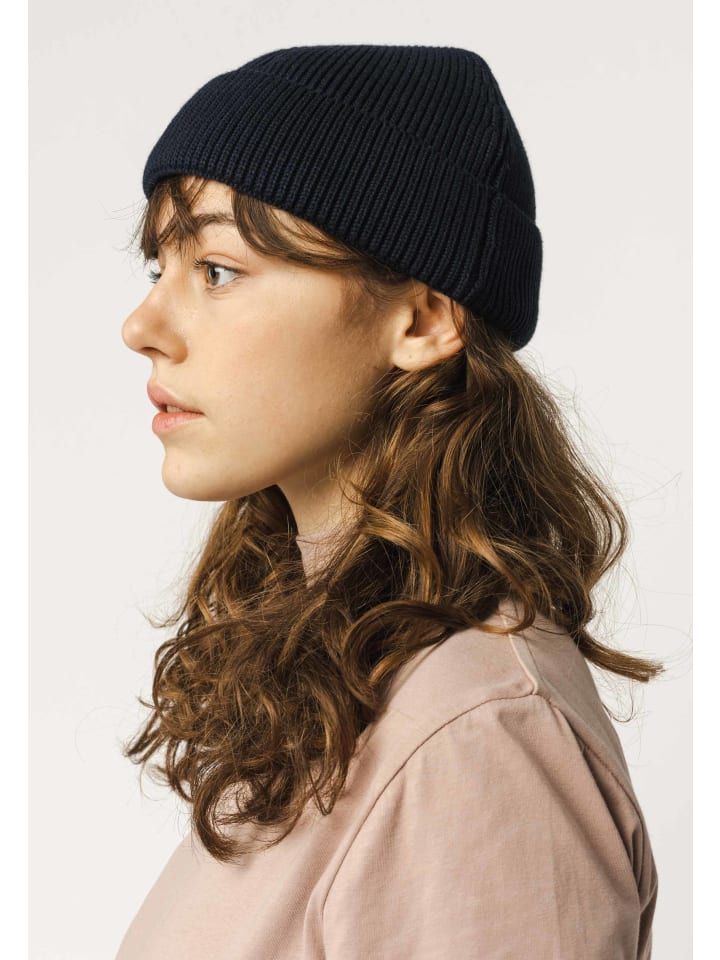 Унисекс короткая вязаная шапка в рубчик RAFI MELA
Унисекс короткая вязаная шапка в рубчик RAFI MELA