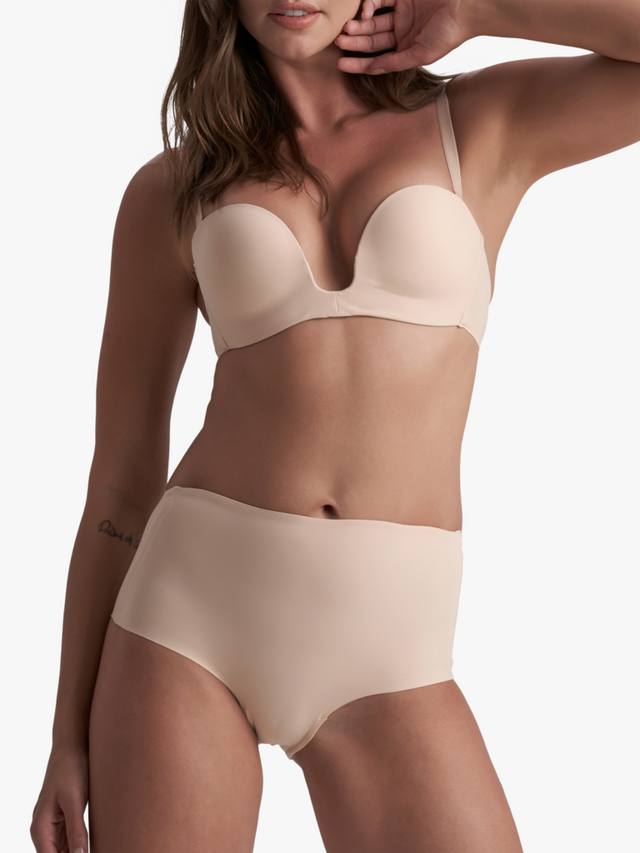 Низкие трусики с завышенной талией Bye Bra, Beige
Низкие трусики с завышенной талией Bye Bra, Beige