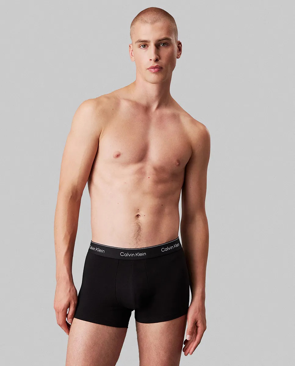 Набор из 3 боксеров Calvin Klein, многоцветный
Набор из 3 боксеров Calvin Klein, многоцветный