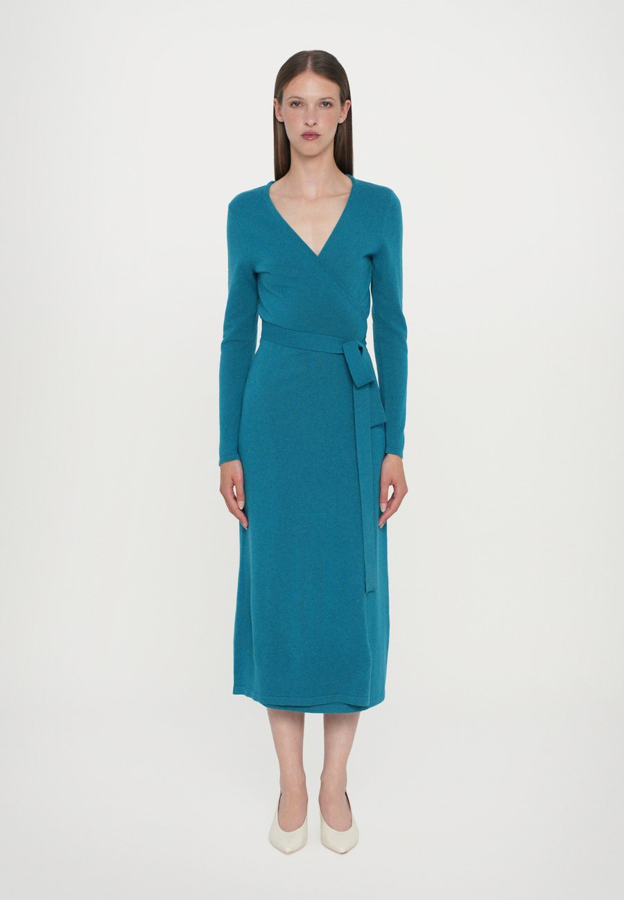Платье Diane von Furstenberg ASTRID WRAP DRESS, Teal/Dark Green
Платье Diane von Furstenberg ASTRID WRAP DRESS, Teal/Dark Green