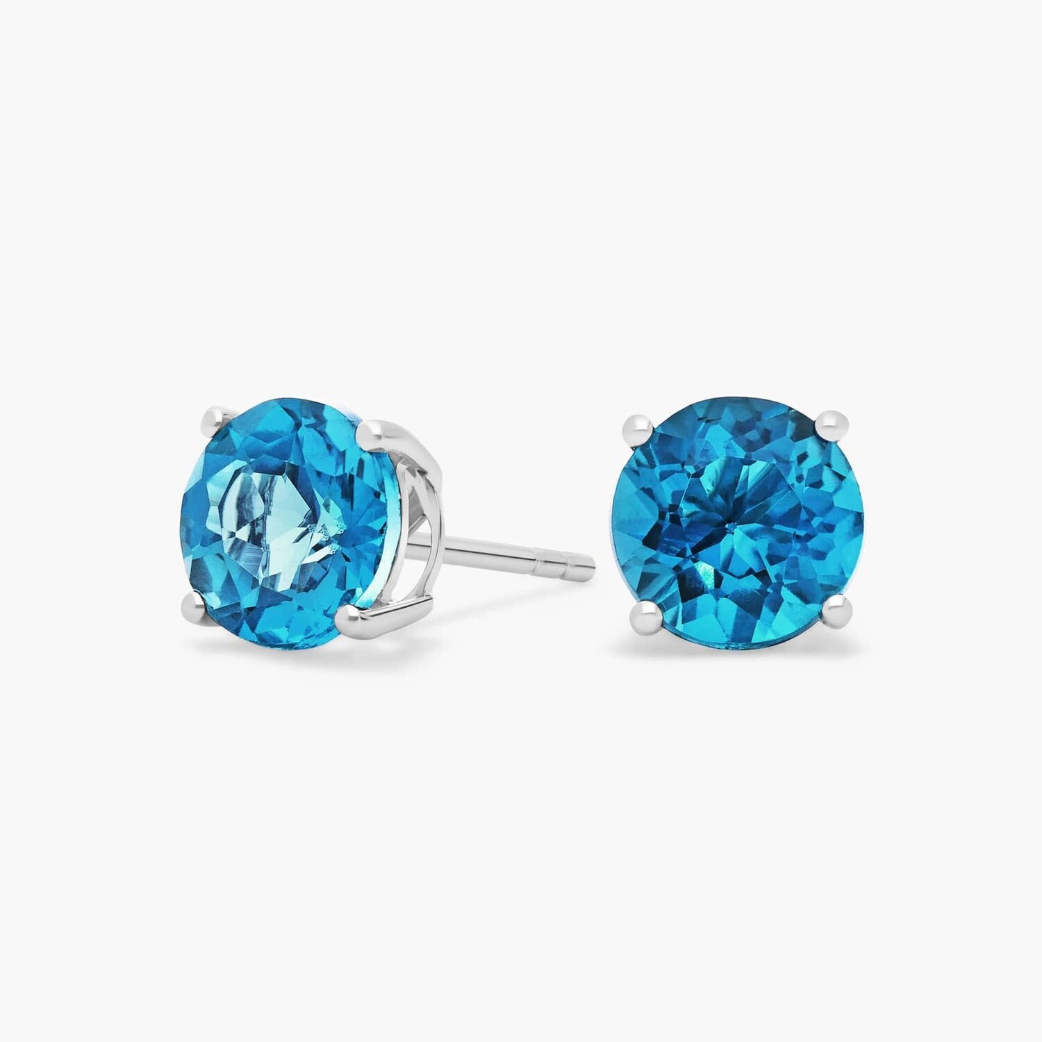 Серьги-гвоздики с голубым топазом London из 14-каратного белого золота (7 мм) Blue Nile
Серьги-гвоздики с голубым топазом London из 14-каратного белого золота (7 мм) Blue Nile