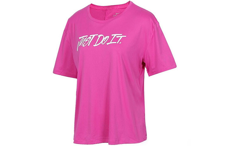 Футболка женская розовая Nike 
Футболка женская розовая Nike