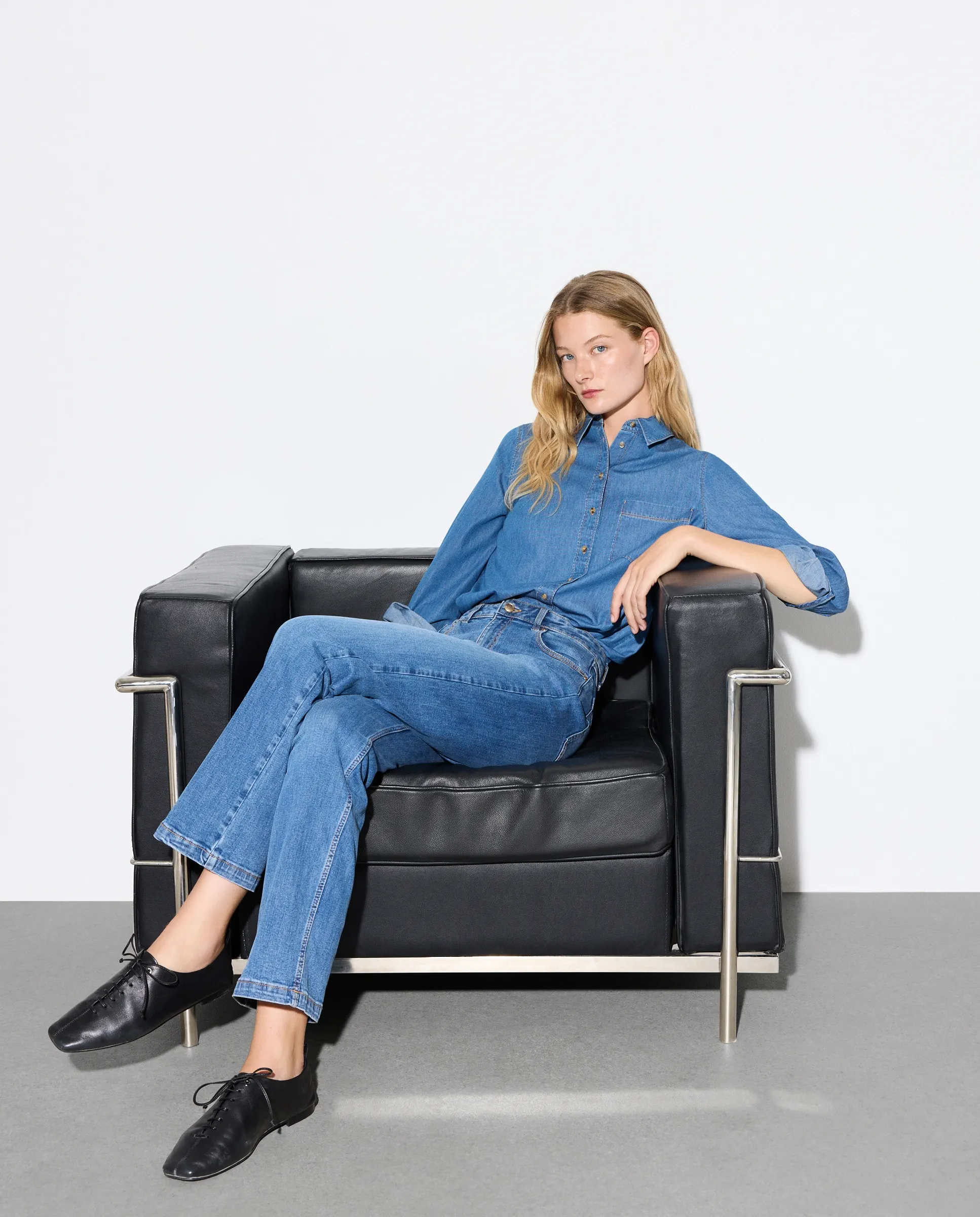 Женская блузка с длинными рукавами из денима Woman El Corte Inglés, синий
Женская блузка с длинными рукавами из денима Woman El Corte Inglés, синий