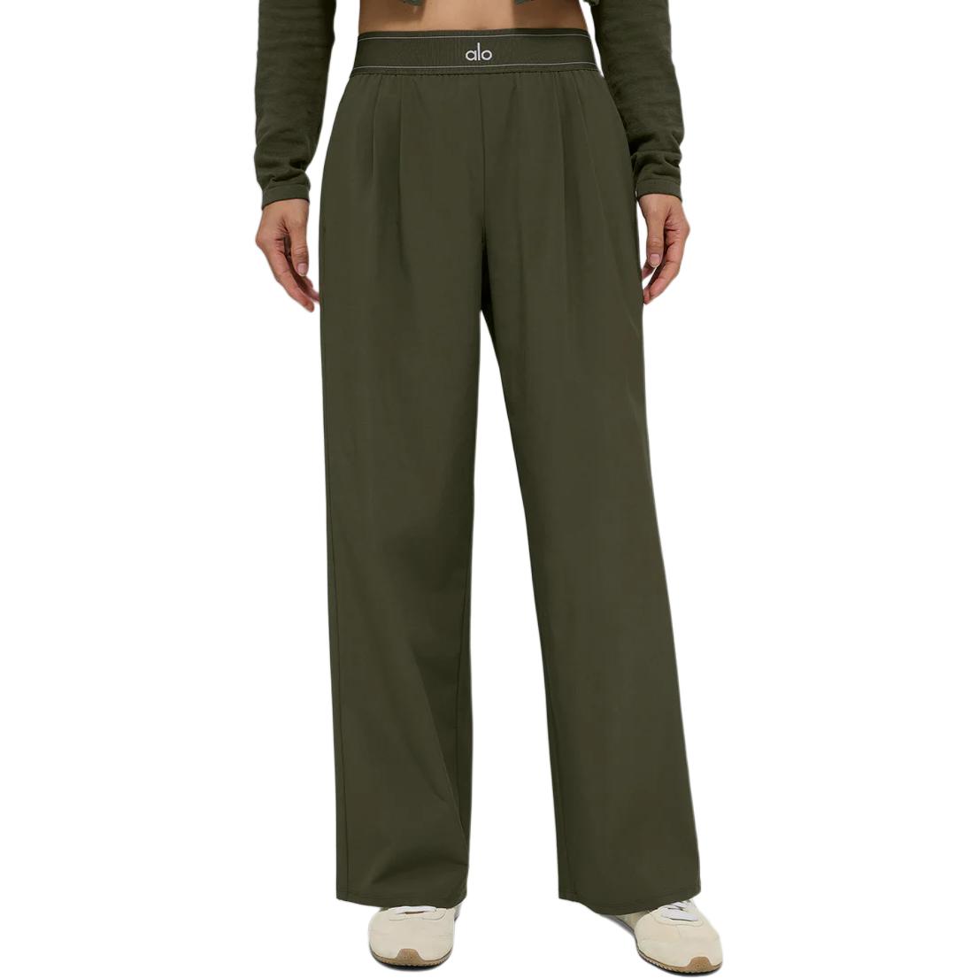 Брюки Suit Up Alo Yoga, оливковый
Брюки Suit Up Alo Yoga, оливковый