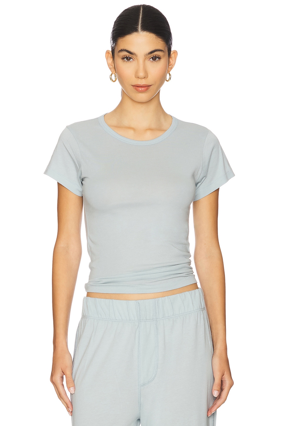 Облегающая футболка с коротким рукавом и круглым вырезом Eterne, dusty blue
Облегающая футболка с коротким рукавом и круглым вырезом Eterne, dusty blue