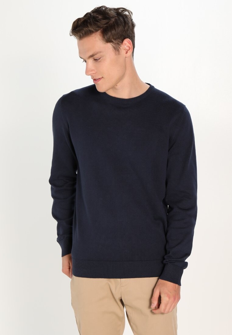 Свитер Pier One BASIC CREWNECK, цвет Dark Blue, Черный, Свитер Pier One BASIC CREWNECK, цвет Dark Blue
Свитер Pier One BASIC CREWNECK, цвет Dark Blue, Черный, Свитер Pier One BASIC CREWNECK, цвет Dark Blue