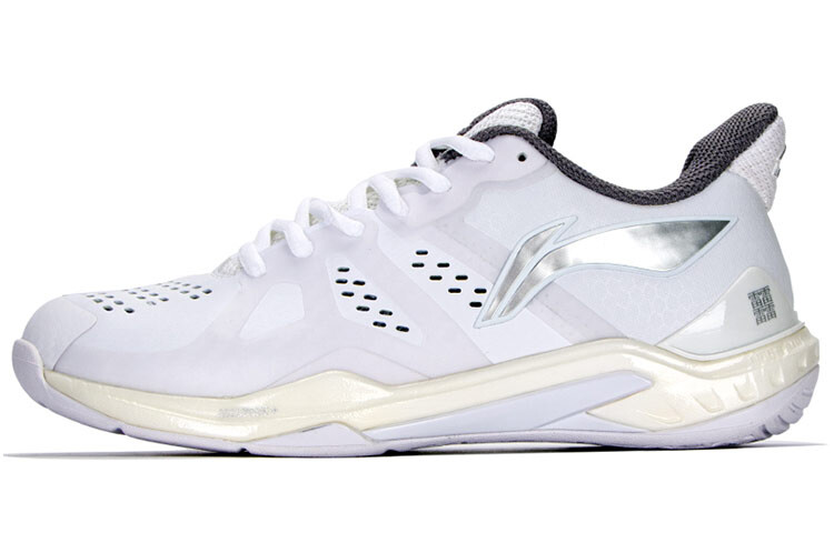 Кроссовки для бадминтона Cloud Thunder женские, низкие, белые Lining
Кроссовки для бадминтона Cloud Thunder женские, низкие, белые Lining