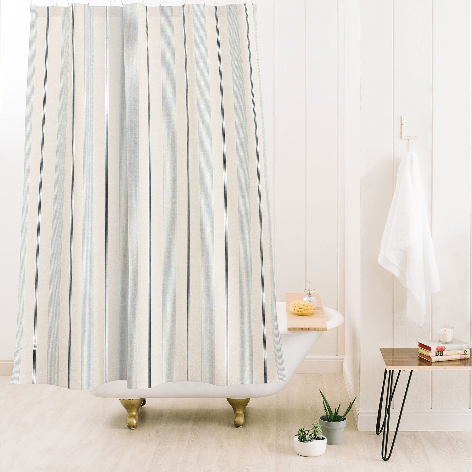 Занавеска для душа Little Arrow Design Co Ivy Stripes Кремовая пыльно-синяя Deny Designs, цвет No Liner Included
Занавеска для душа Little Arrow Design Co Ivy Stripes Кремовая пыльно-синяя Deny Designs, цвет No Liner Included