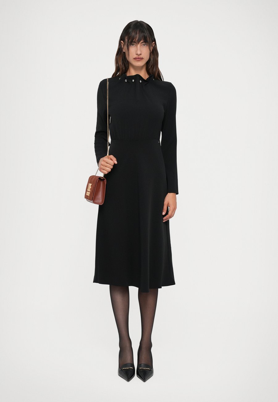 Сумка кросс-боди Love Moschino SMART DAILY BAG, Rust/Brown
Сумка кросс-боди Love Moschino SMART DAILY BAG, Rust/Brown