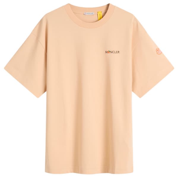 Футболка с изображением фермы Гилга от Дональда Гловера Moncler Genius, розовый
Футболка с изображением фермы Гилга от Дональда Гловера Moncler Genius, розовый