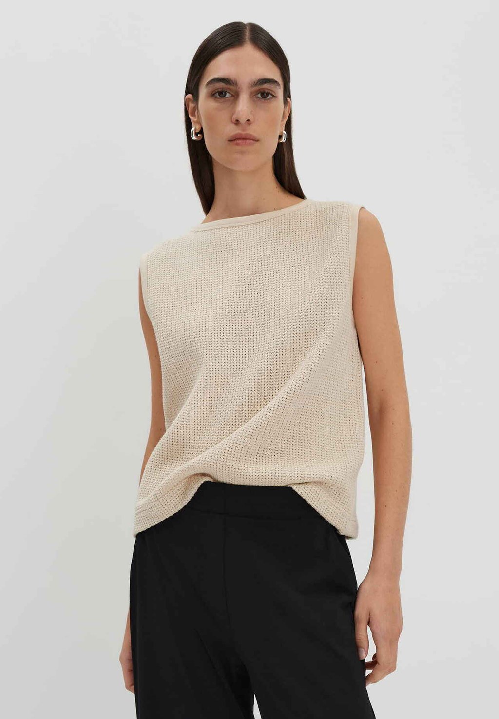 Топ SLIM FIT someday., бежевый
Топ SLIM FIT someday., бежевый