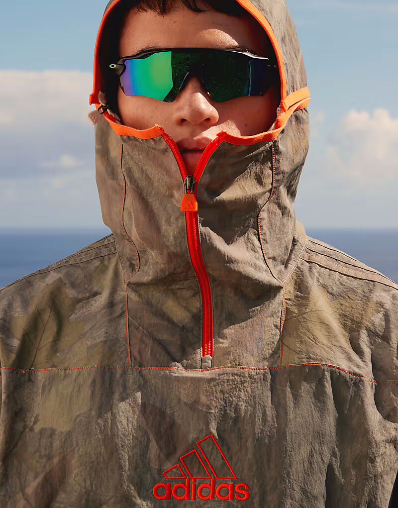 Куртка-пуловер Street в камуфляжном цвете Adidas Originals
Куртка-пуловер Street в камуфляжном цвете Adidas Originals