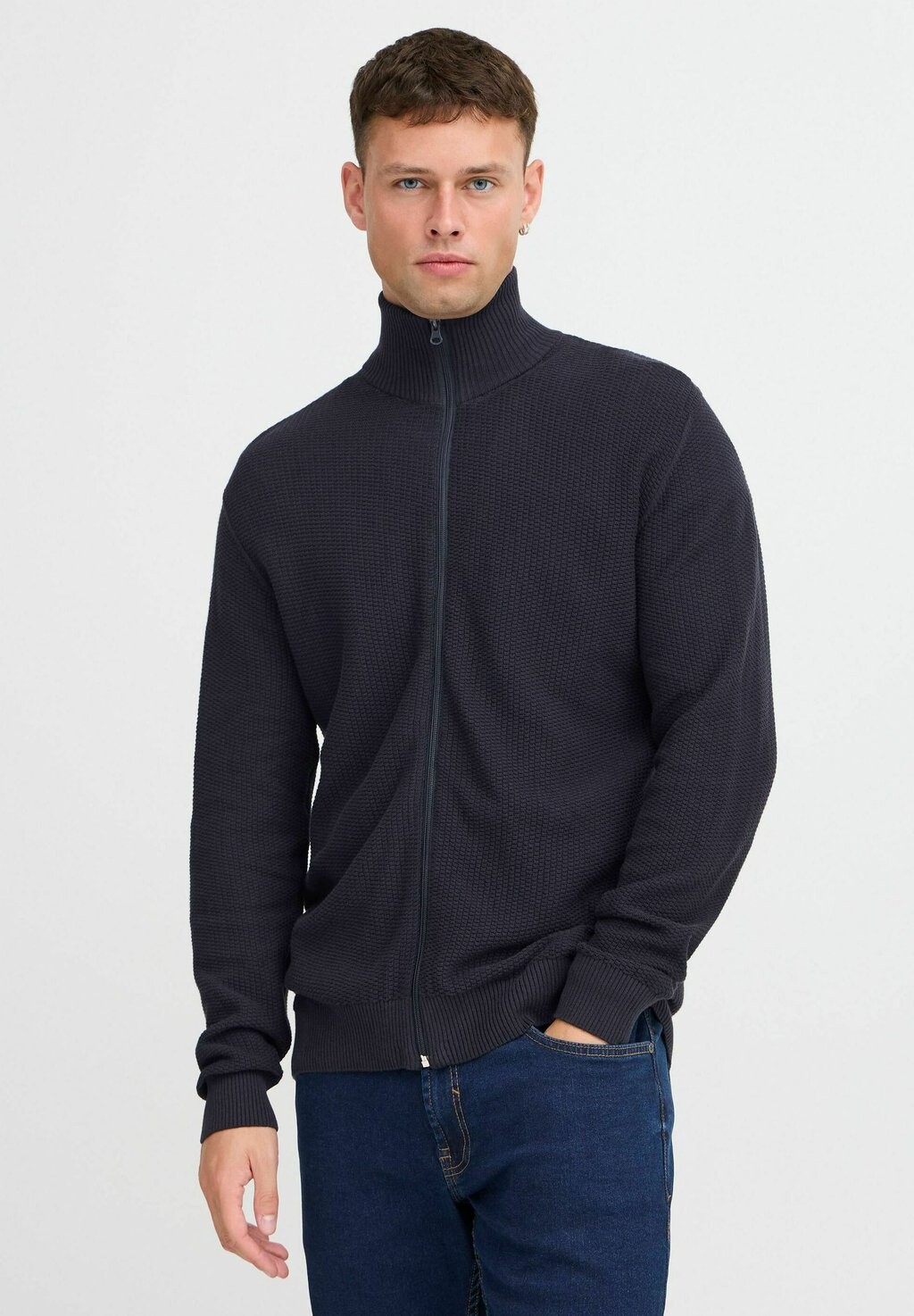 Кардиган Blend, черный
Кардиган Blend, черный