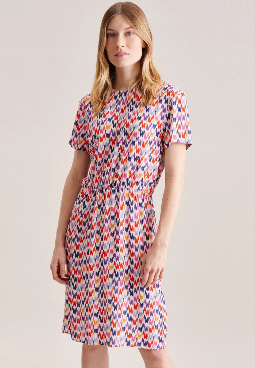 Летнее платье seidensticker "Black Rose", с коротким рукавом и принтом вокруг шеи, красный
Летнее платье seidensticker "Black Rose", с коротким рукавом и принтом вокруг шеи, красный