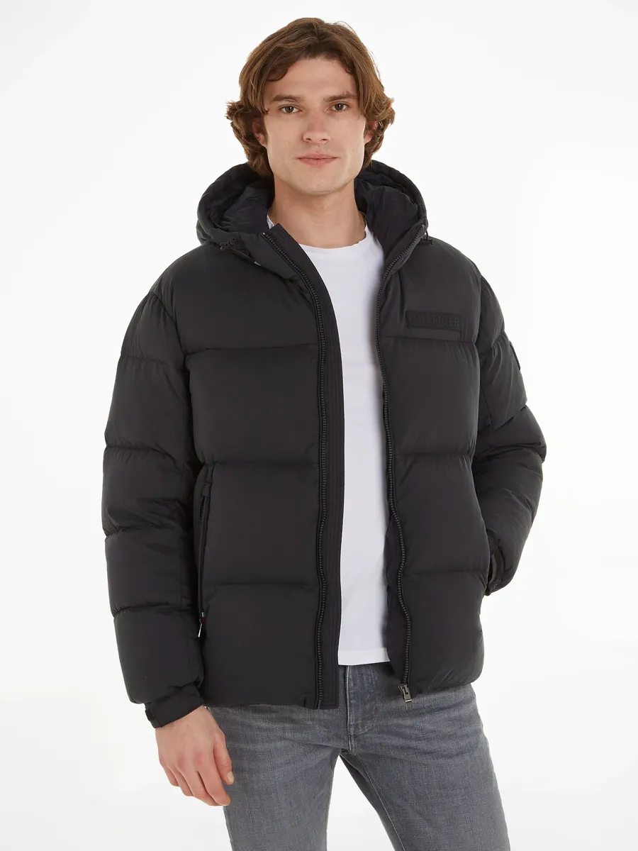 Пуховик Tommy Hilfiger "NEW YORK GMD DOWN HOODED JACKET", с капюшоном, цвет Desert Sky
Пуховик Tommy Hilfiger "NEW YORK GMD DOWN HOODED JACKET", с капюшоном, цвет Desert Sky