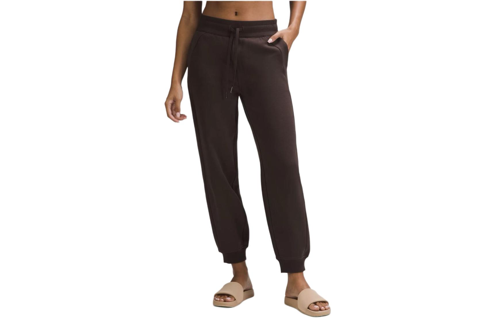 Женские штаны серии Scuba Lululemon, Drip Coffee/Espr
Женские штаны серии Scuba Lululemon, Drip Coffee/Espr