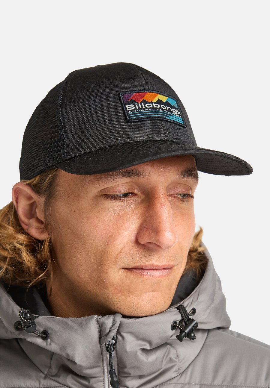 Бейсболка Billabong TRUCKER, Black
Бейсболка Billabong TRUCKER, Black