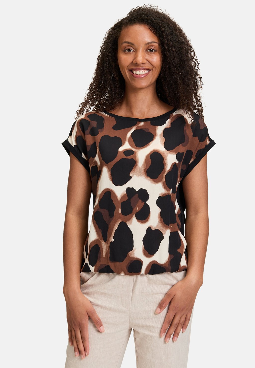 Футболка с принтом Betty & Co, коричневый
Футболка с принтом Betty & Co, коричневый