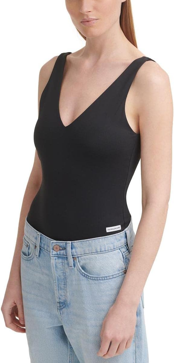Женский боди-топ с V-образным вырезом от Calvin Klein Jeans, Black
Женский боди-топ с V-образным вырезом от Calvin Klein Jeans, Black