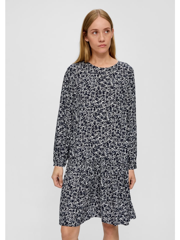 Платье в цвете 59A6_navy s.Oliver
Платье в цвете 59A6_navy s.Oliver