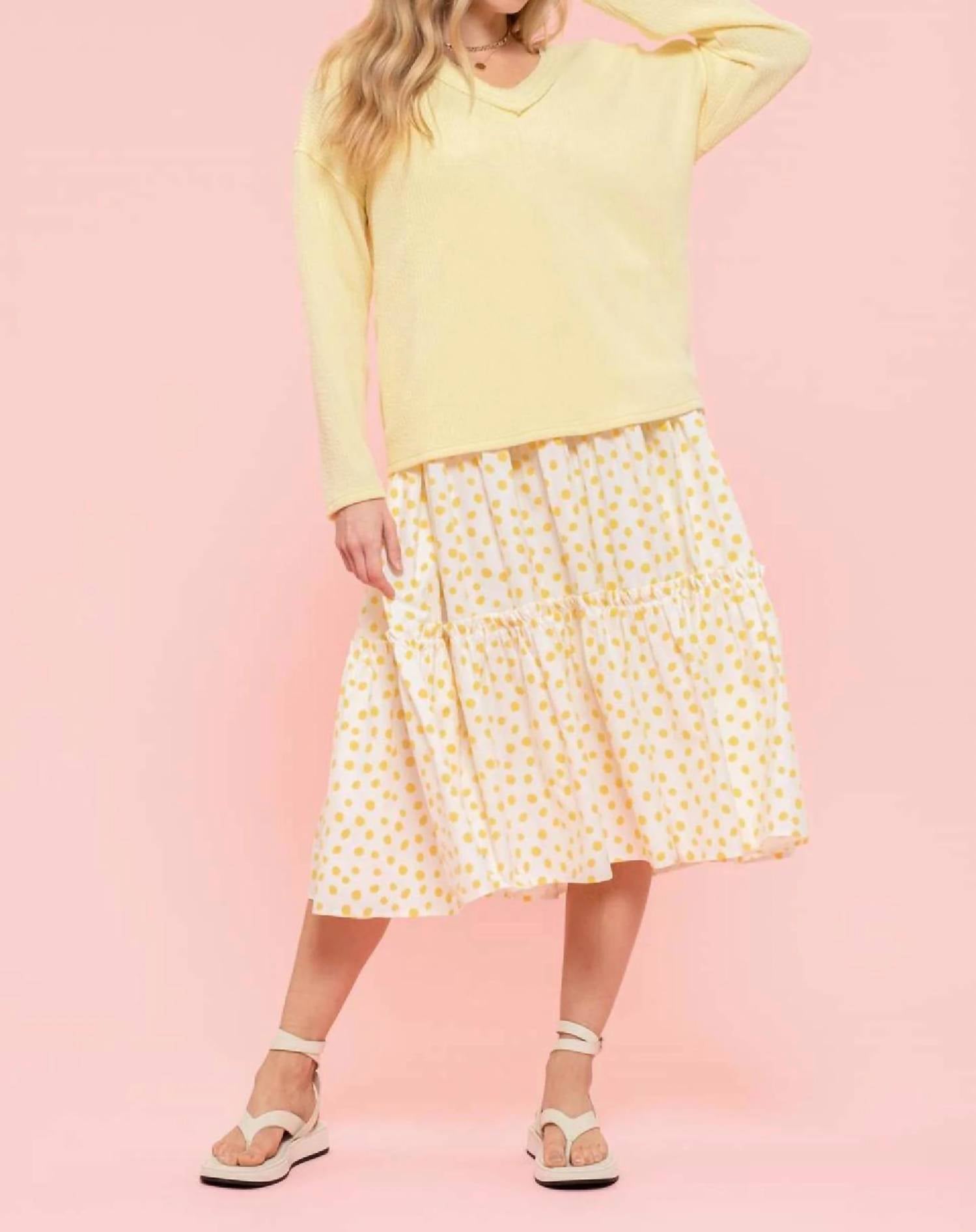 Вязаный свитер с V-образным вырезом желтого цвета Blu Pepper
Вязаный свитер с V-образным вырезом желтого цвета Blu Pepper