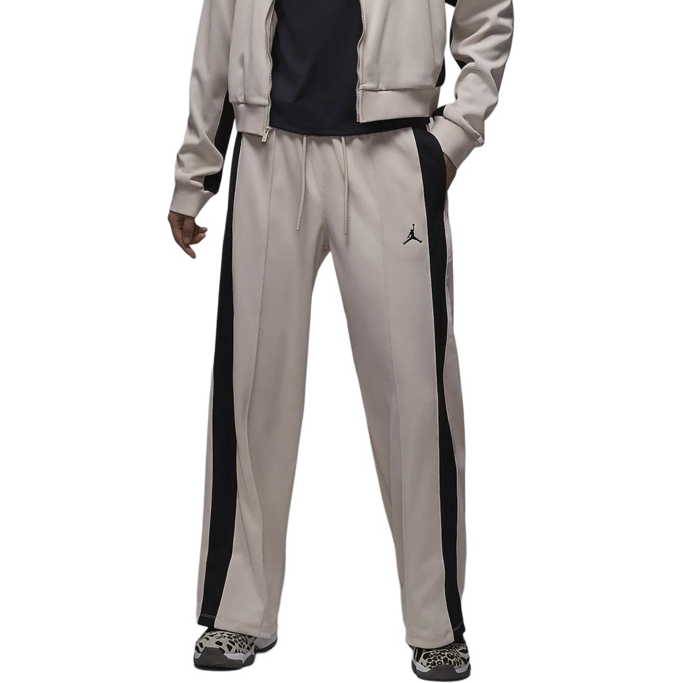 Женские вязаные спортивные брюки JORDAN, цвет Legend Light Brown/Black
Женские вязаные спортивные брюки JORDAN, цвет Legend Light Brown/Black