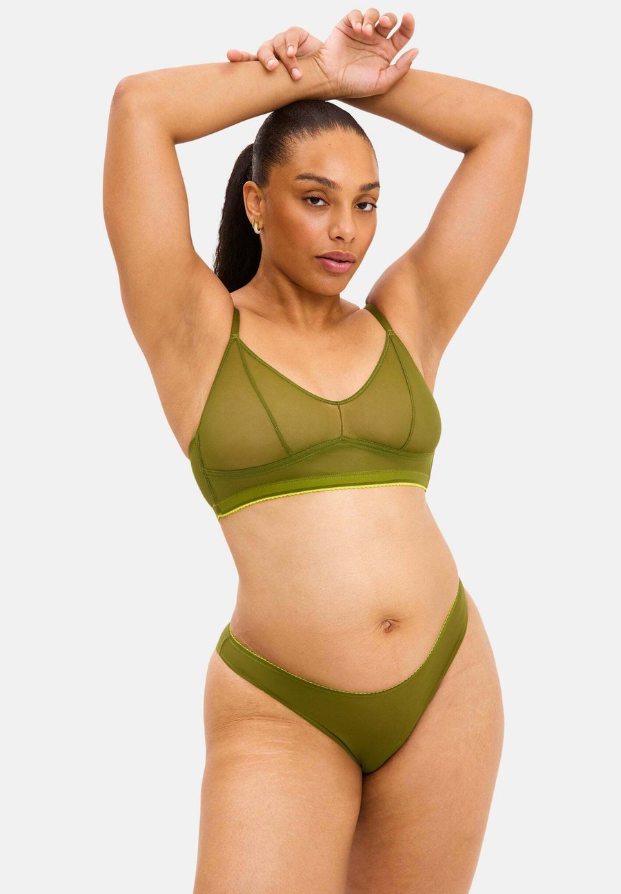 Брифы Understatement Briefs, Olive
Брифы Understatement Briefs, Olive