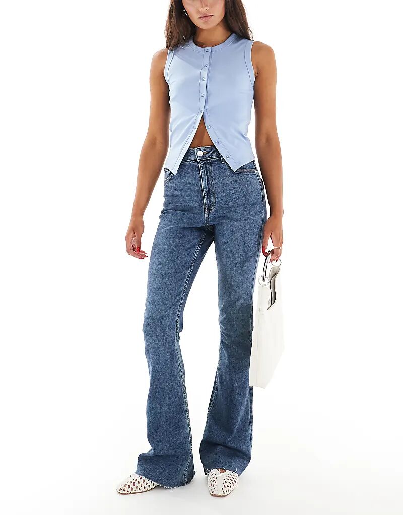 Джинсы-клеш Miss Selfridge с карманами в форме сердца цвета индиго
Джинсы-клеш Miss Selfridge с карманами в форме сердца цвета индиго