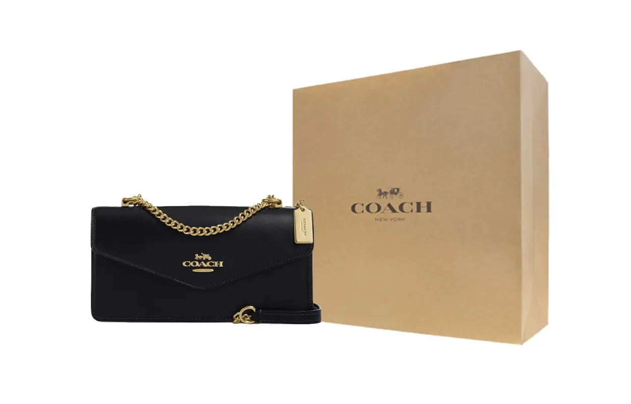 COACH Кожаный конверт Клэр
COACH Кожаный конверт Клэр