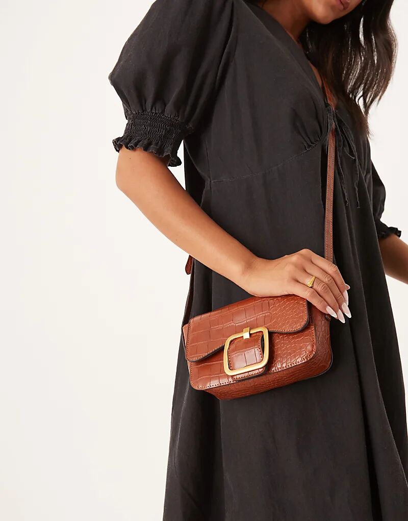 Сумка Accessorize с пряжкой из искусственной крокодиловой кожи светло-коричневого цвета
Сумка Accessorize с пряжкой из искусственной крокодиловой кожи светло-коричневого цвета