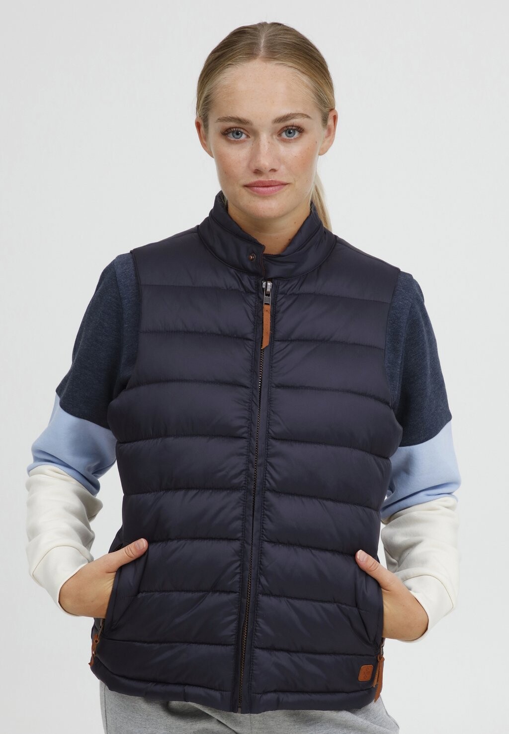 Жилет Oxmo Oxcamilla, темно-синий, Серый, Жилет Oxmo Oxcamilla, темно-синий
Жилет Oxmo Oxcamilla, темно-синий, Серый, Жилет Oxmo Oxcamilla, темно-синий