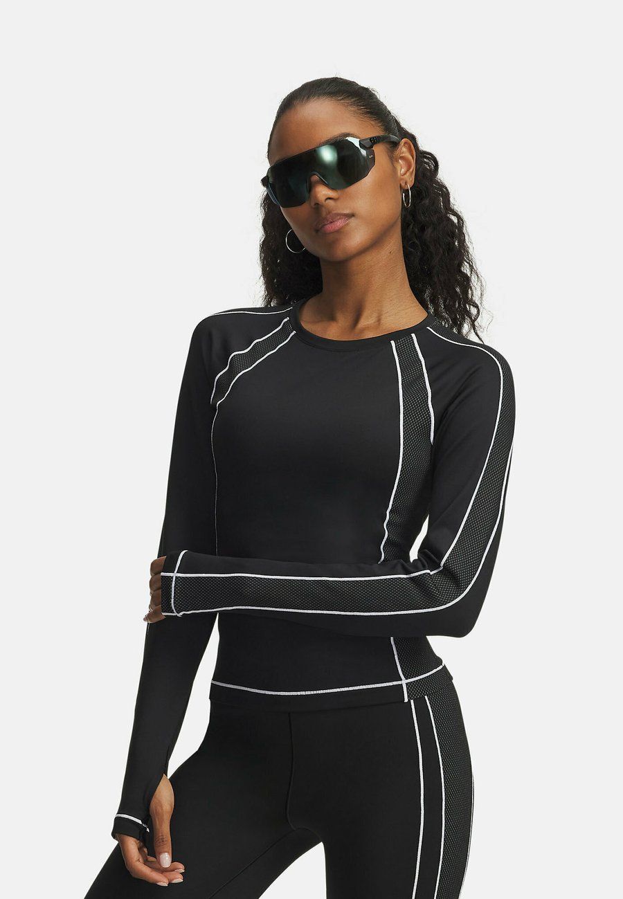 Топ Under Armour COLDGEAR, Black /Black
Топ Under Armour COLDGEAR, Black /Black