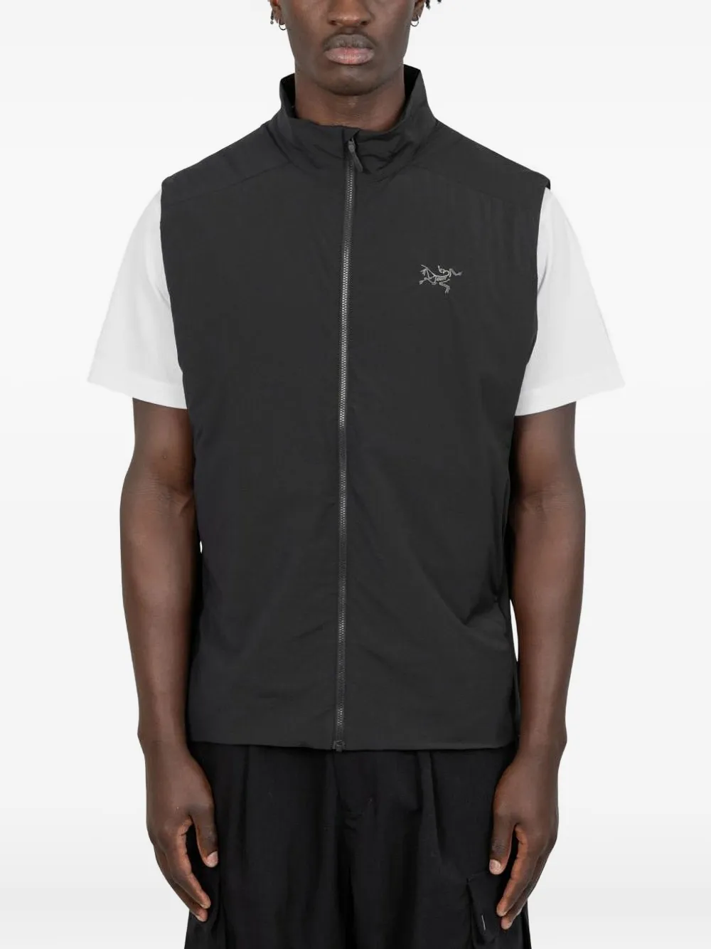 Топ с воротником на молнии Arc'teryx, черный
Топ с воротником на молнии Arc'teryx, черный