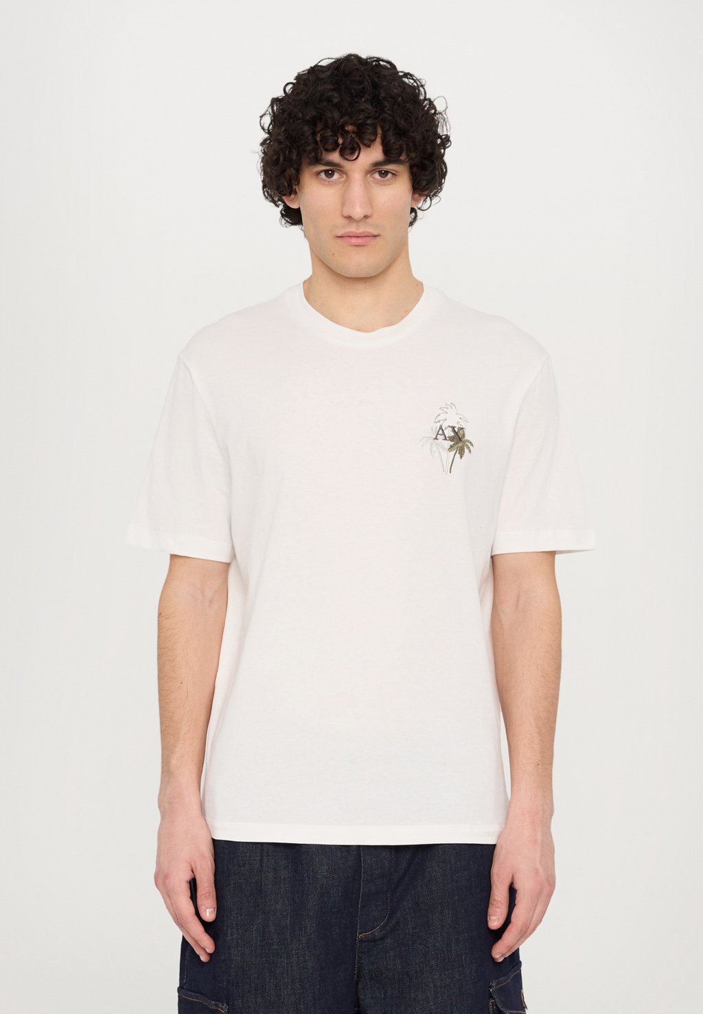 Футболка с принтом Armani Exchange, молочный
Футболка с принтом Armani Exchange, молочный