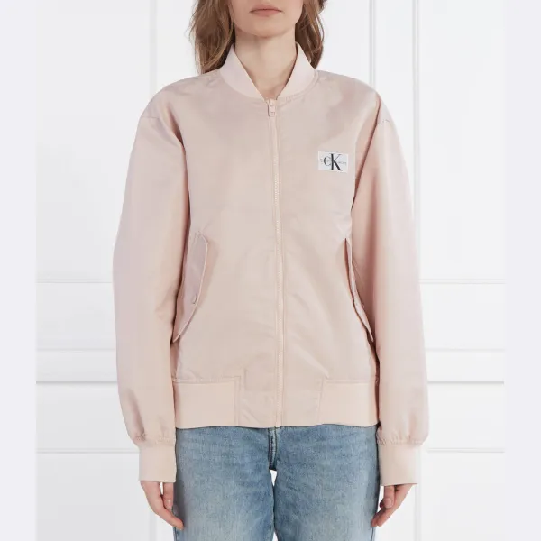 Бомбер стандартного кроя Calvin Klein, розовый
Бомбер стандартного кроя Calvin Klein, розовый