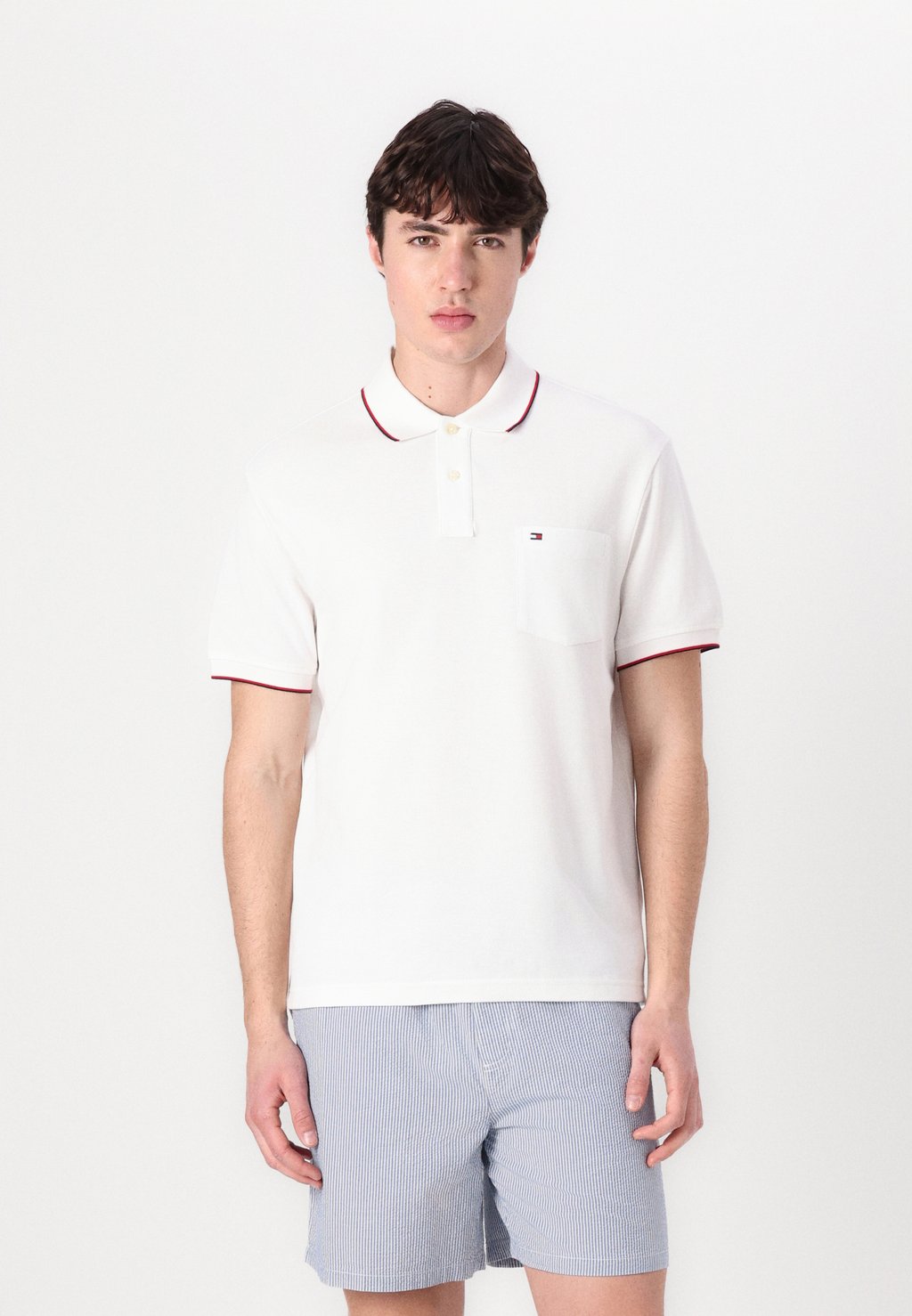 Рубашка поло POCKET CLASSIC FIT POLO Tommy Hilfiger, белый 
Рубашка поло POCKET CLASSIC FIT POLO Tommy Hilfiger, белый