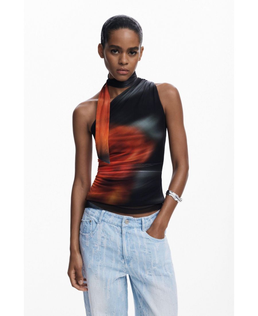 Женская футболка с узлом на воротнике Desigual, Black
Женская футболка с узлом на воротнике Desigual, Black