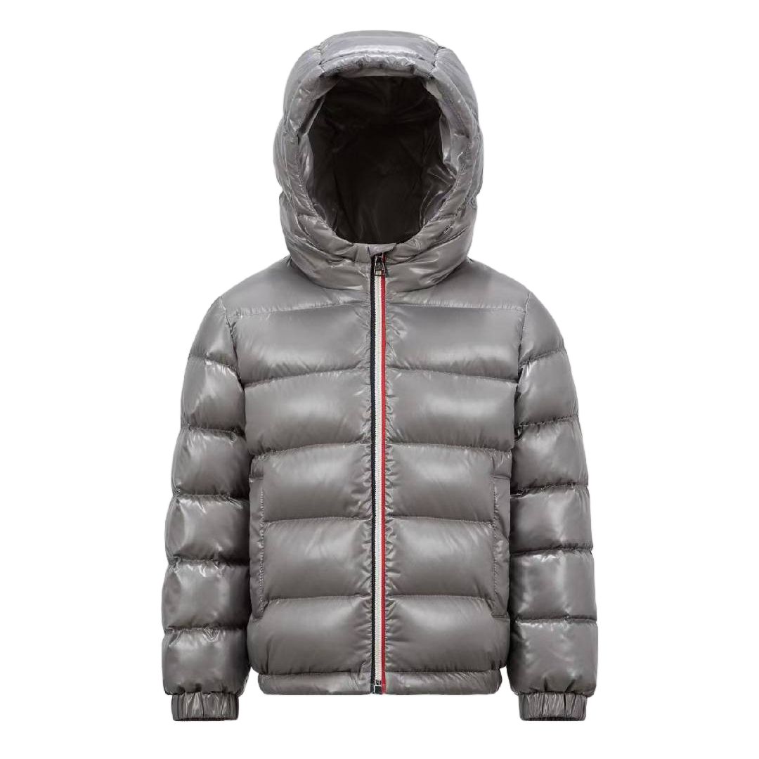 Moncler Детский топ Kids' Apparel SS24 серый для малышей
Moncler Детский топ Kids' Apparel SS24 серый для малышей