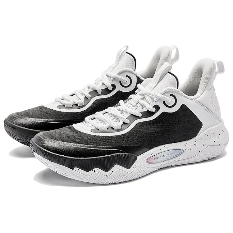 Wind Blade 4 TEAM Противоскользящие баскетбольные кроссовки мужские белые черные QIAODAN 
Wind Blade 4 TEAM Противоскользящие баскетбольные кроссовки мужские белые черные QIAODAN