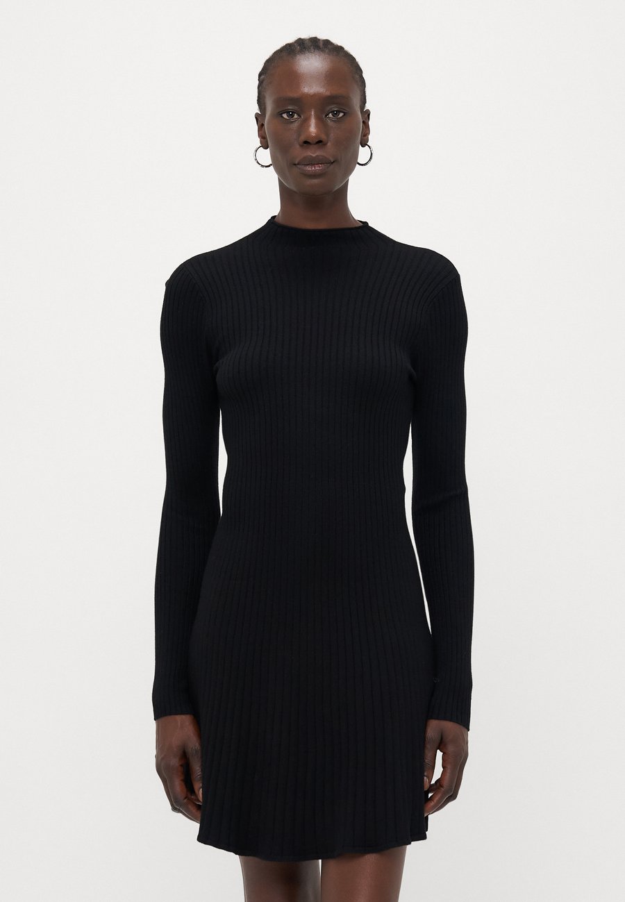 Платье Vero Moda Tall VMNANCY SKATER DRESS , Black
Платье Vero Moda Tall VMNANCY SKATER DRESS , Black