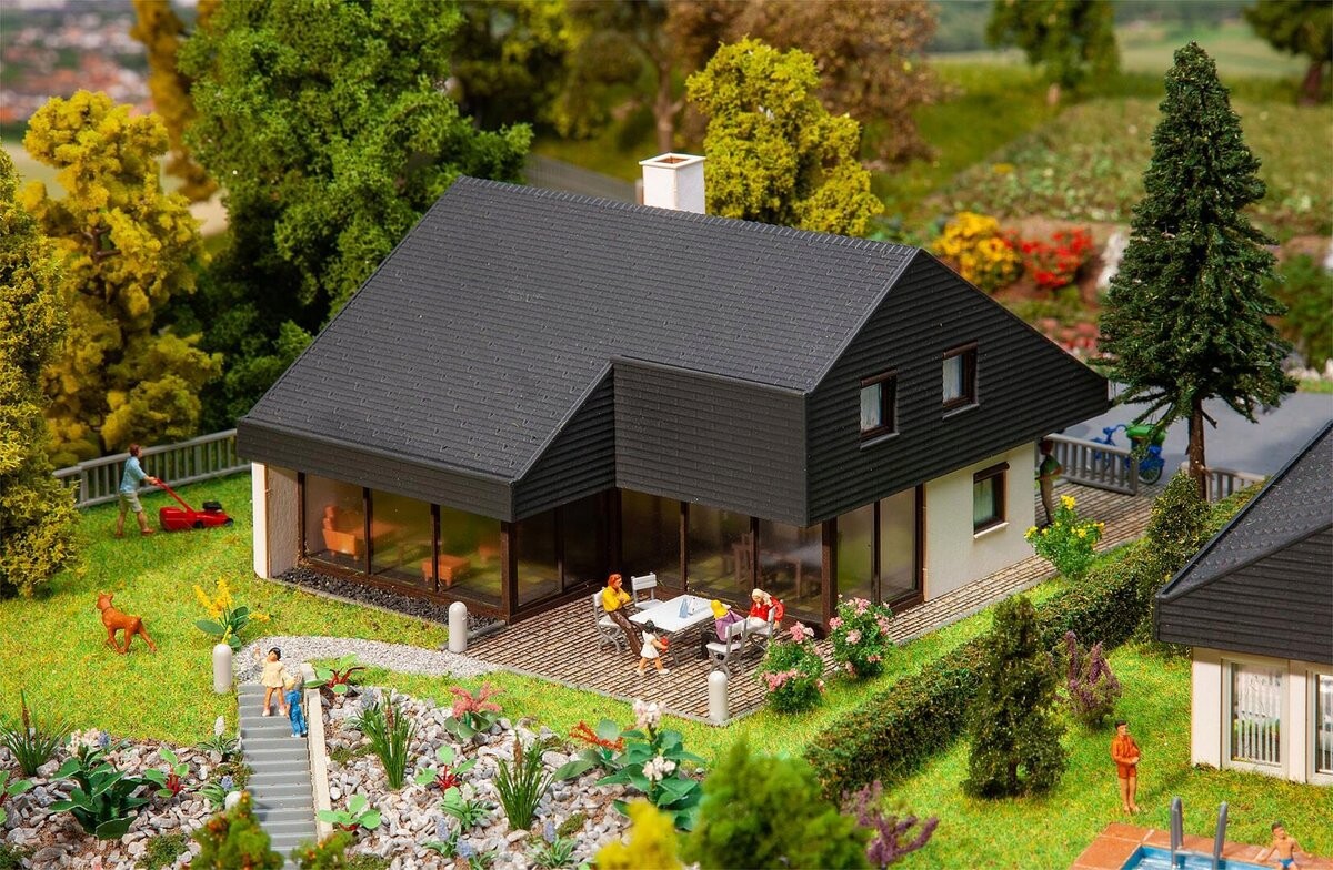 Современная вилла, Фаллер 130643 Faller 
Современная вилла, Фаллер 130643 Faller