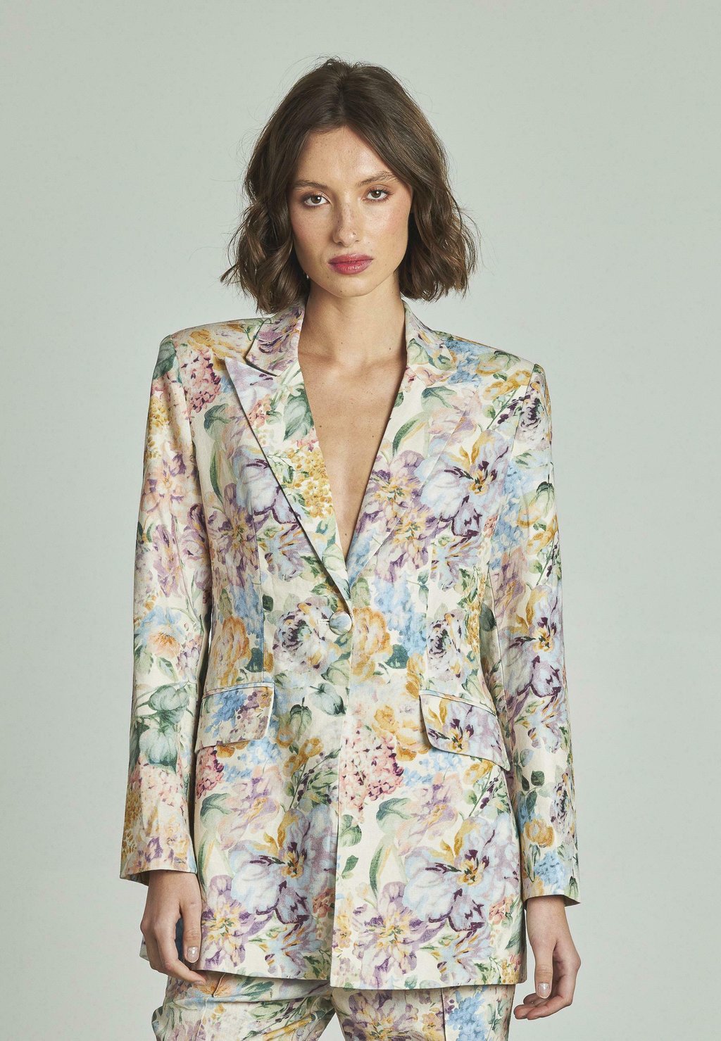 Блейзер ESTAMPADA DETALLES Alma en Pena, светло-розовый
Блейзер ESTAMPADA DETALLES Alma en Pena, светло-розовый